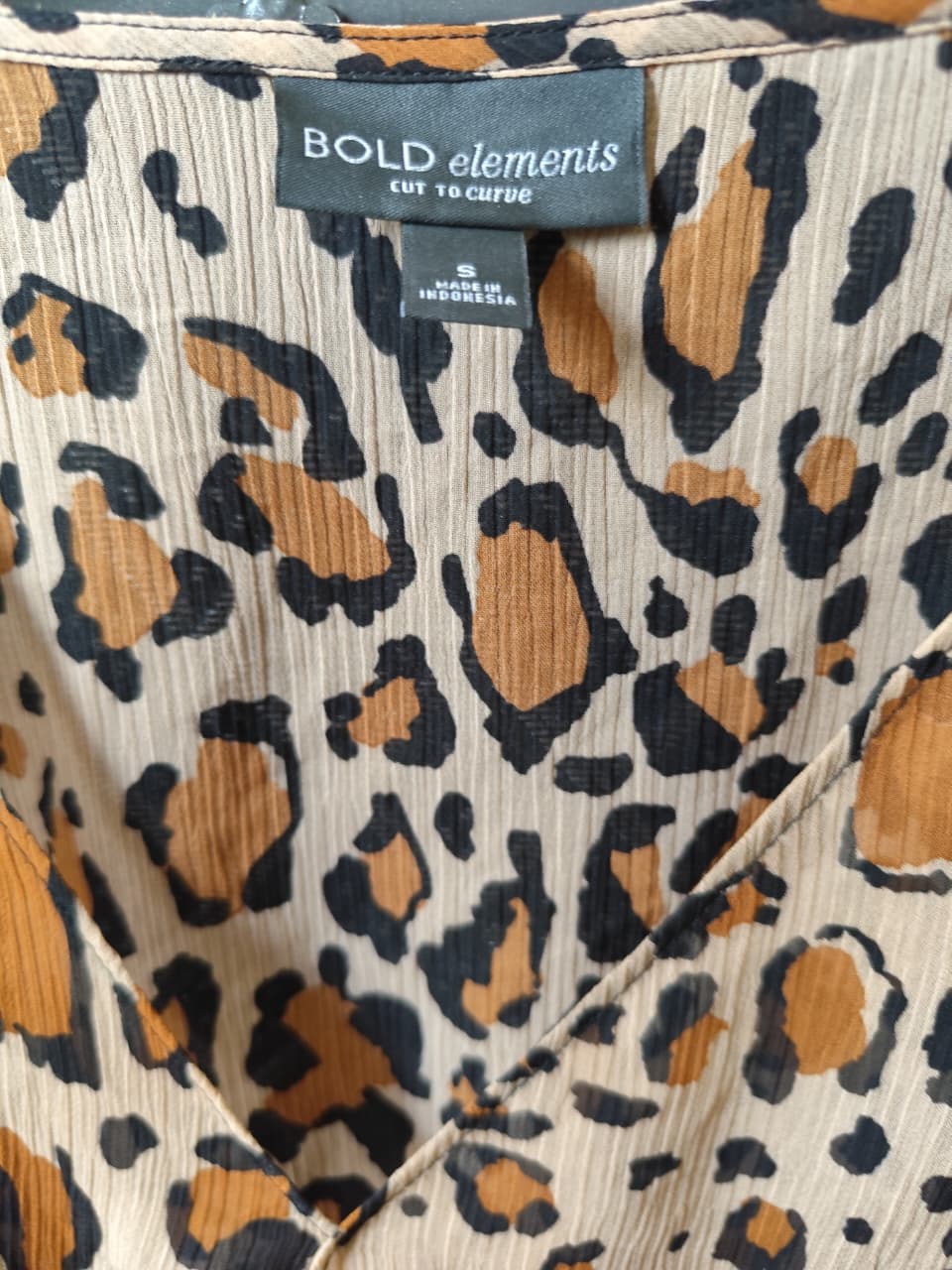 Blusa Animal Print Bold Elements Talla S